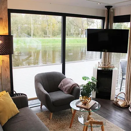 Botel Hb 5 - Hausboot Bad Bederkesa