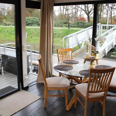 Hb 5 - Hausboot Botel