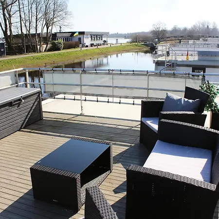 Hb 5 - Hausboot Botel
