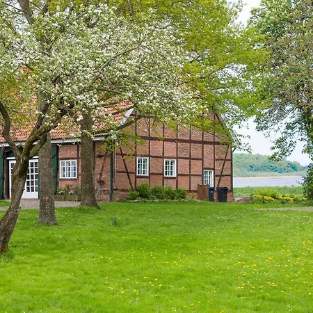 Botel Hb 5 - Hausboot *